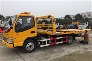 隆阳哪里有拖车服务